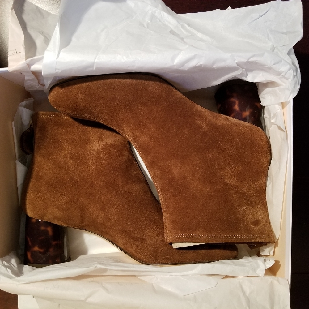 AGL Veta Precious bootie cognac 39, US 8.5